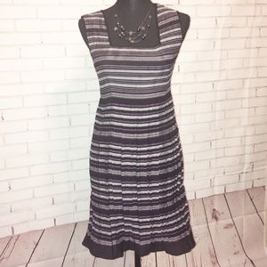 🌼 Max Studio Sleeveless Dress | Stretch Fit | XS